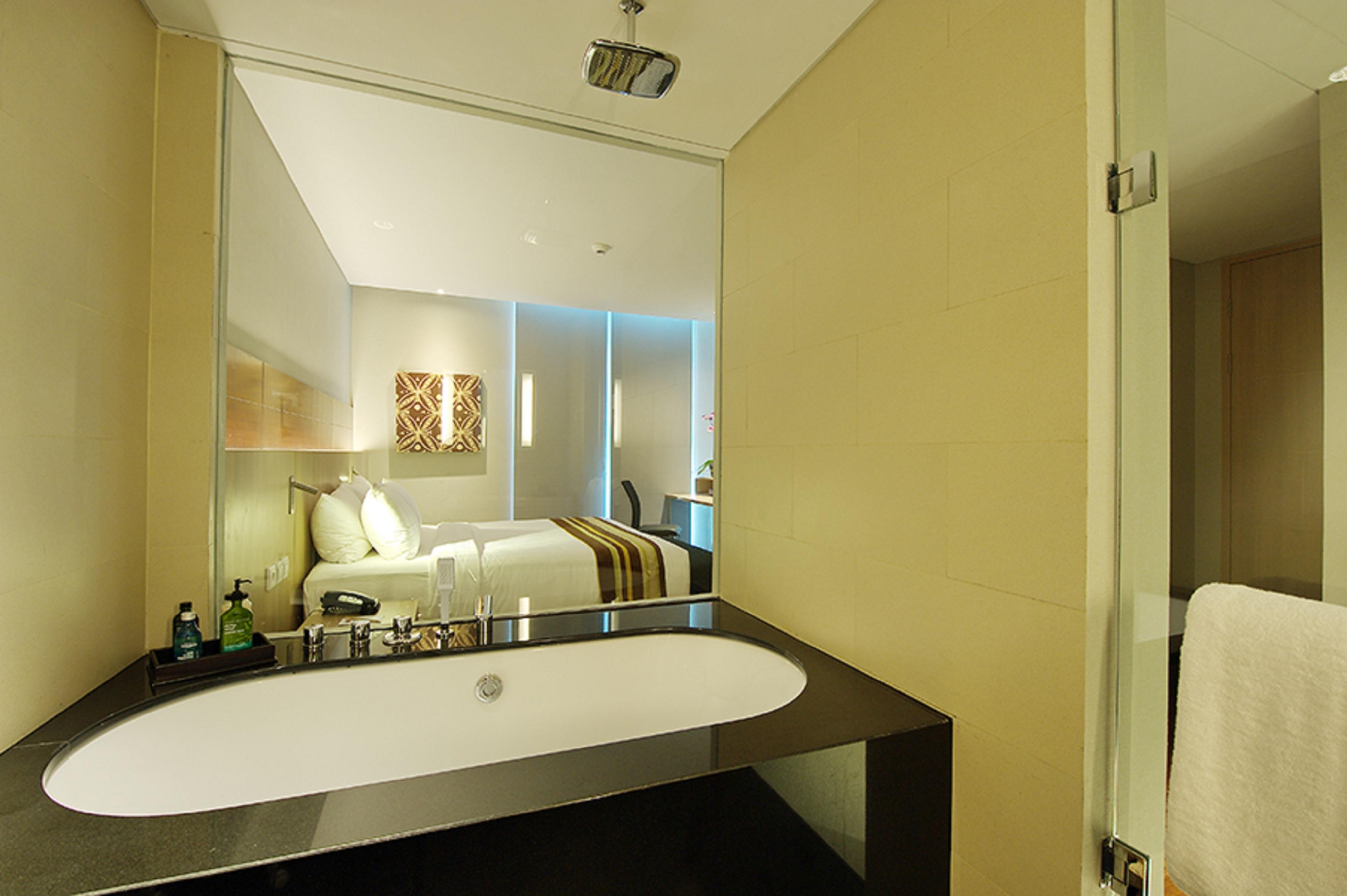 Ra Premiere Simatupang Hotel Cilandak  Buitenkant foto