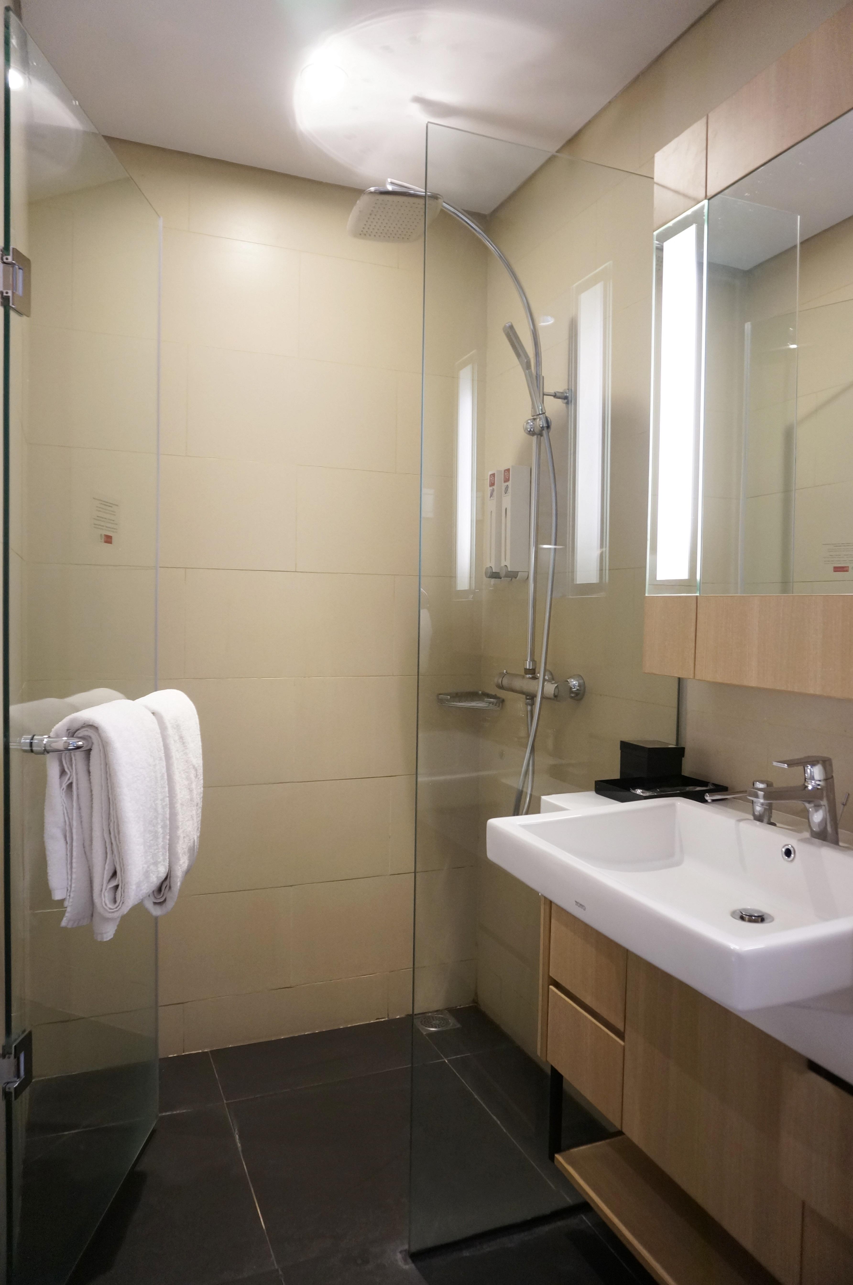 Ra Premiere Simatupang Hotel Cilandak  Buitenkant foto